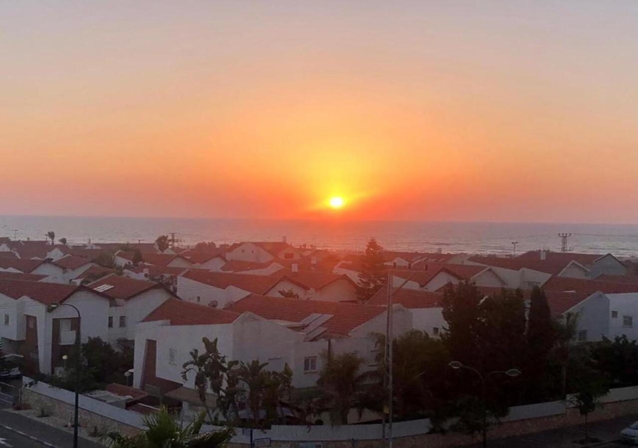 Studio Near The Sea Нетания Экстерьер фото